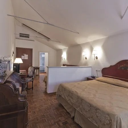 팔라쪼 센돈 피아노 안티코 호텔 3*