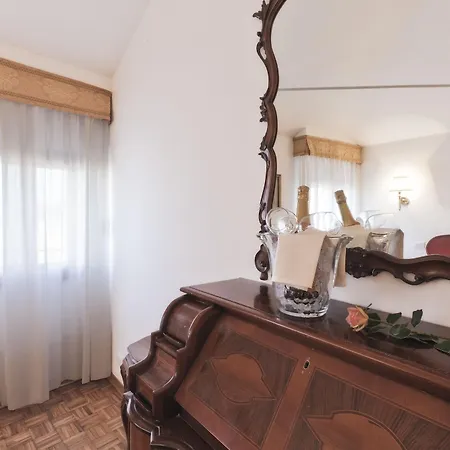 Hotell Palazzo Cendon Piano Antico