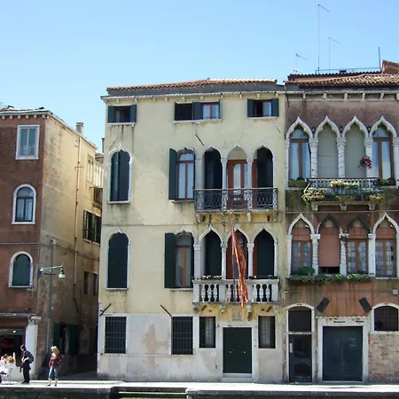 Hotell Palazzo Cendon Piano Antico 3*