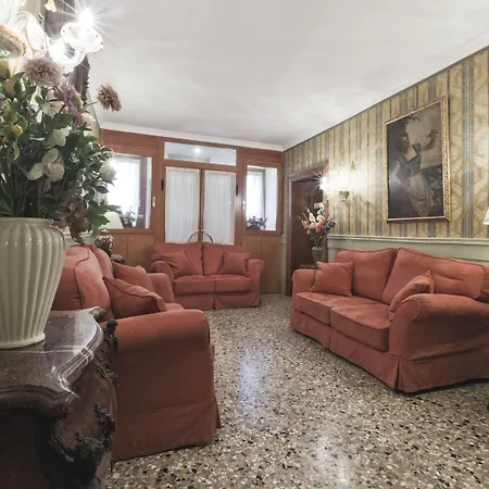 Palazzo Cendon Piano Antico Hotel Venetië