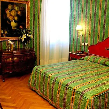 Отель Palazzo Cendon Piano Antico 3*