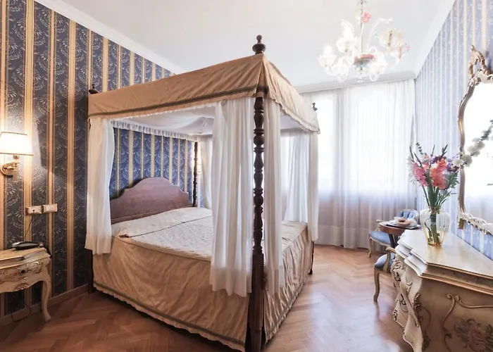 Palazzo Cendon Piano Antico Отель