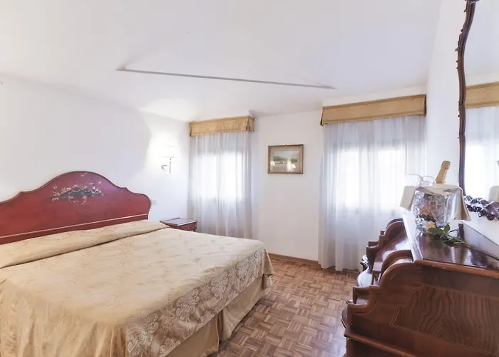 Palazzo Cendon Piano Antico Отель