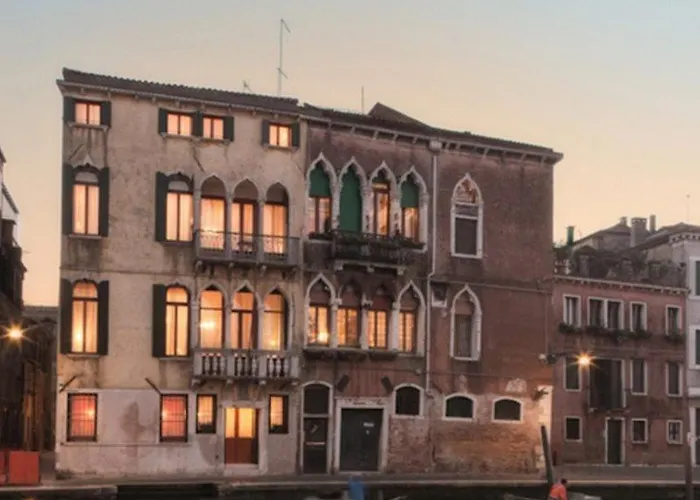 Palazzo Cendon Piano Antico Отель