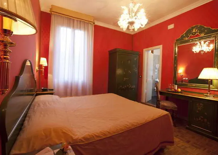 Palazzo Cendon Piano Antico 3* Veneza