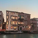 Palazzo Cendon Piano Antico Венеция