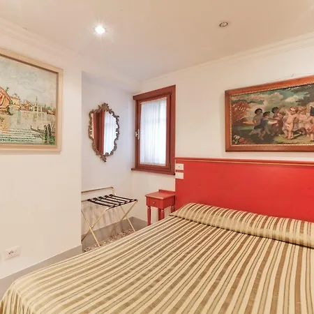 팔라쪼 센돈 피아노 안티코