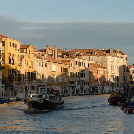 호텔 팔라쪼 센돈 피아노 안티코 3*