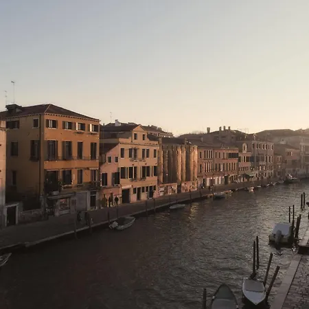 팔라쪼 센돈 피아노 안티코 호텔 베니스