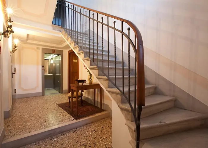 Palazzo Cendon Piano Antico Hotel Venedig